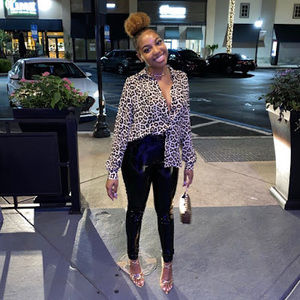 Meet your Posher, Anisa